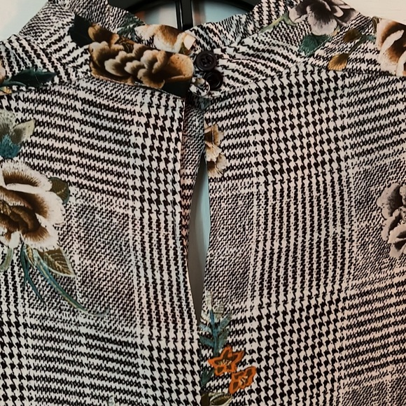 Supply and Demand top - Picture 6 of 6